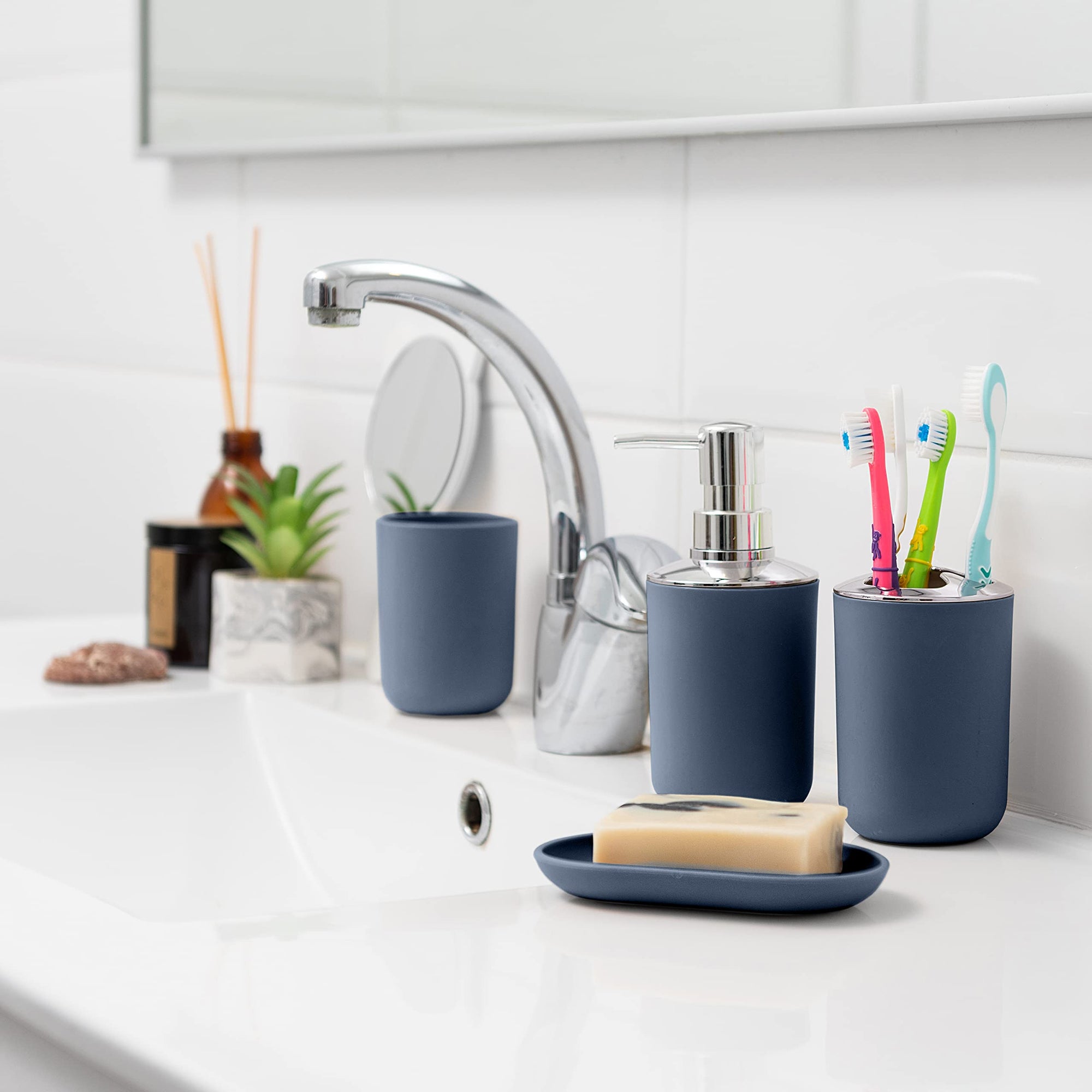Moss &amp; Stone 6 pcs Bathroom Accessories Set